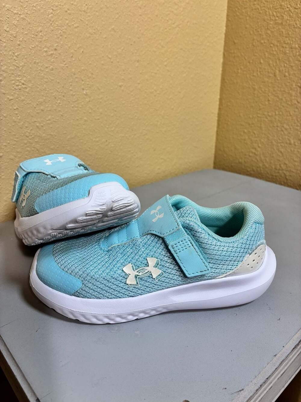 Under Armour Kids Surge 4 AC Running Shoes Stream Blue Iridescent